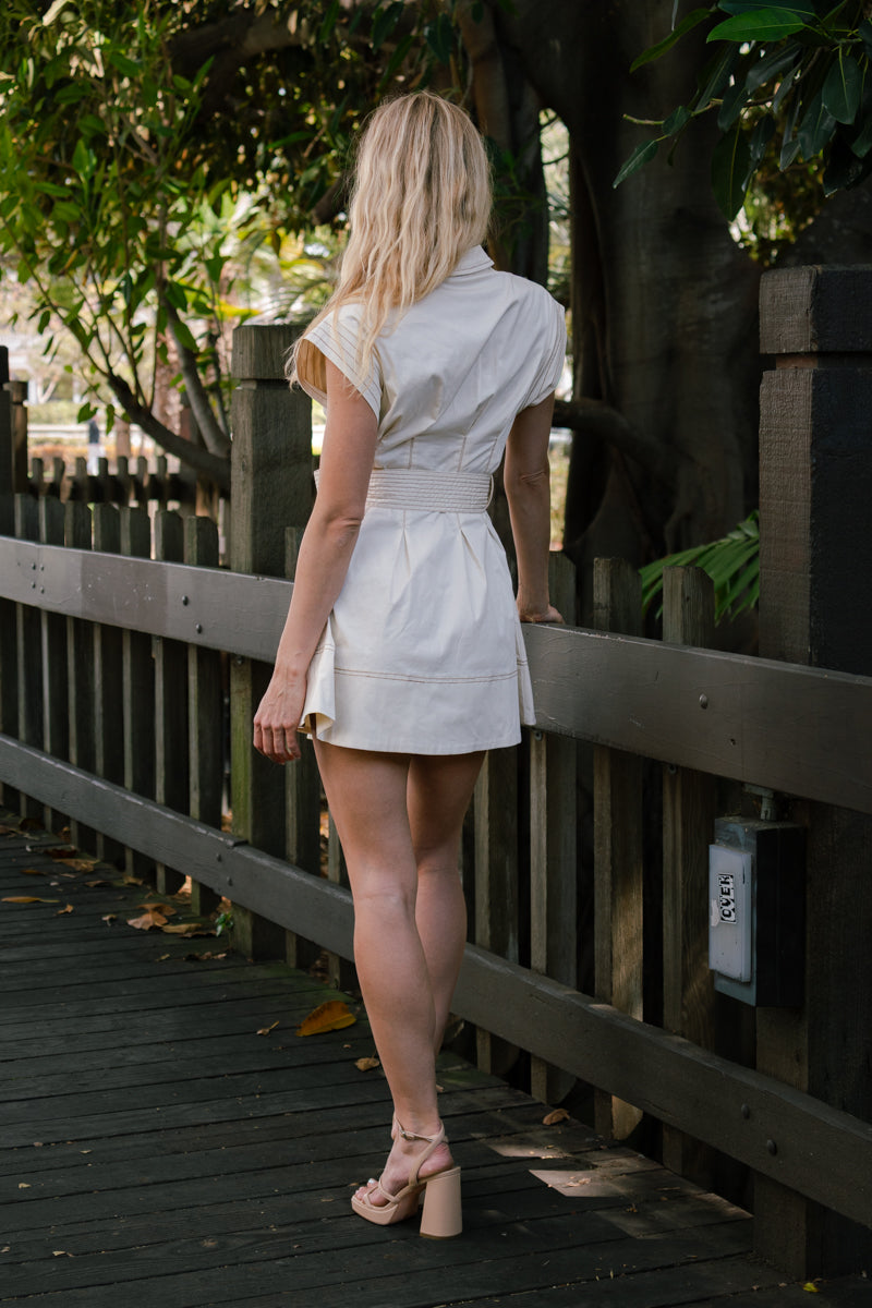 Rayna Sleeveless Contrast Stitch Zip Up Mini Dress Cream