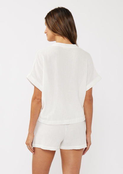 Wander Free Twist Front Top