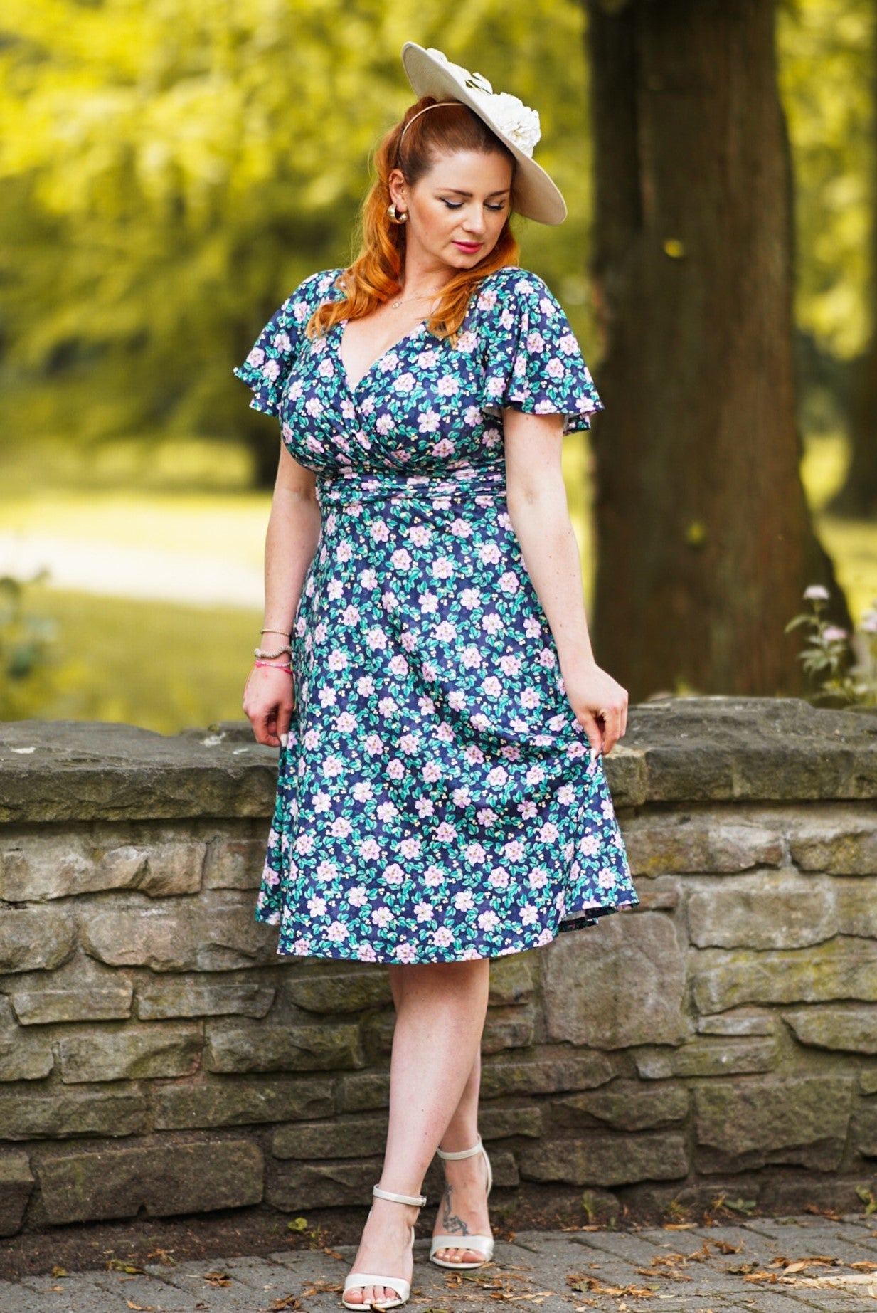 Donna Purple Floral Crossover Bust Dress