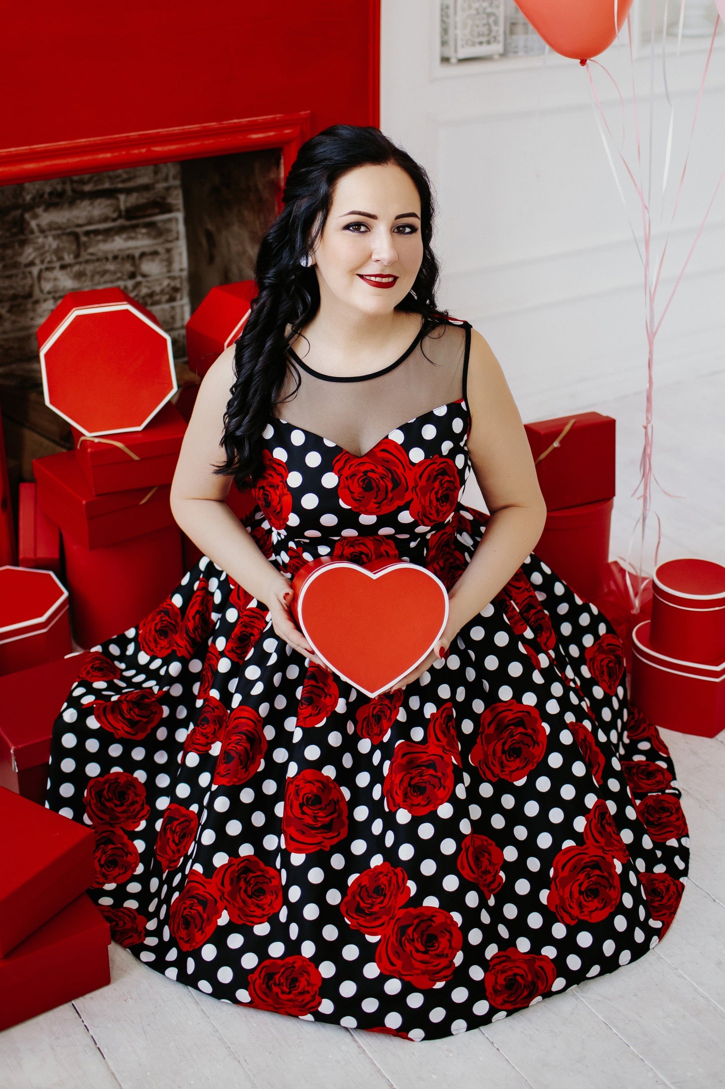 Elizabeth Vintage Style Polka Roses Party Dress in Black-Red